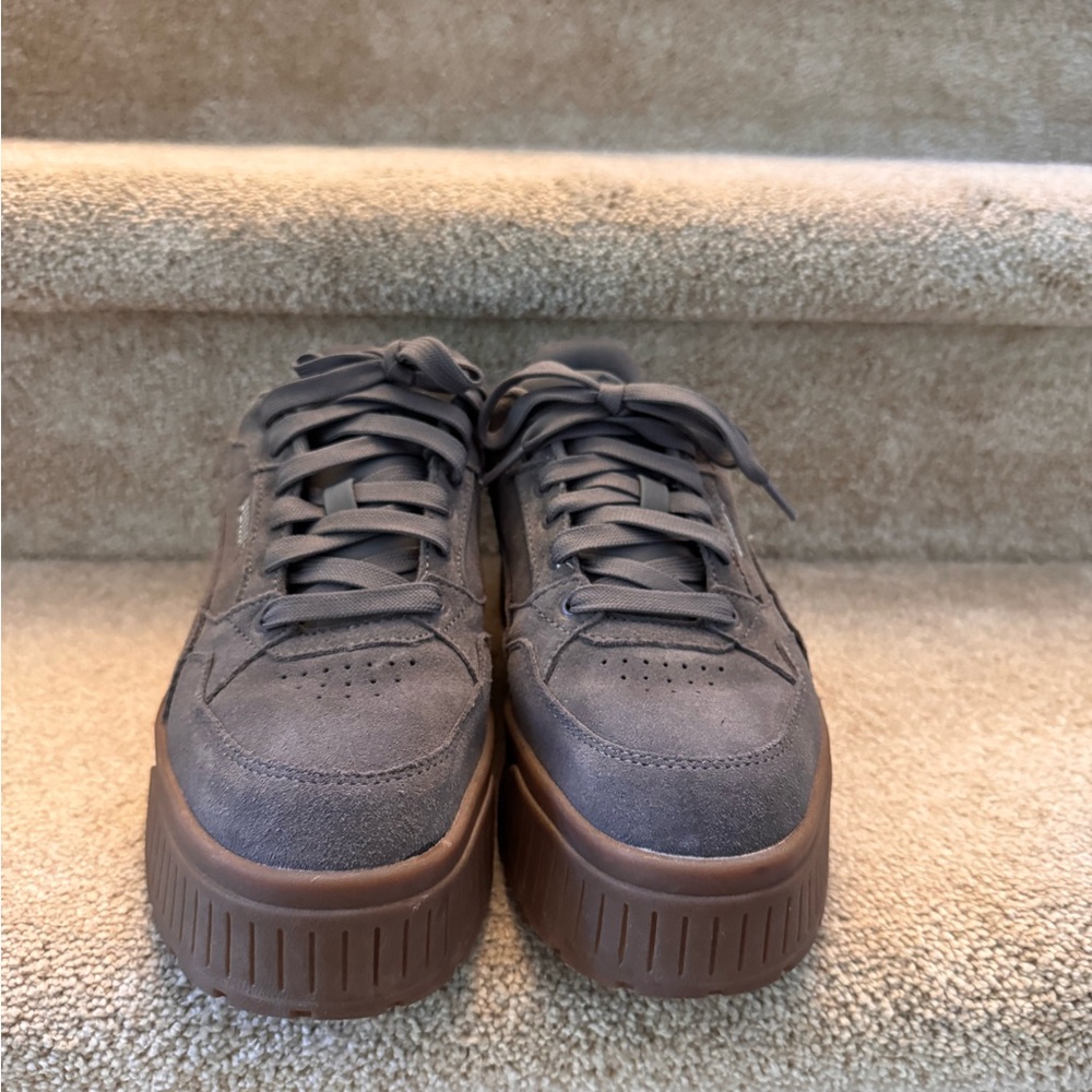 Priced to sell!
Puma women Charcoal and Brown Platform Sneakers, like NEW. - Picture 5 of 11
